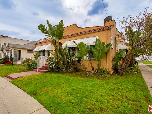 5th image of 4036 Montclair St