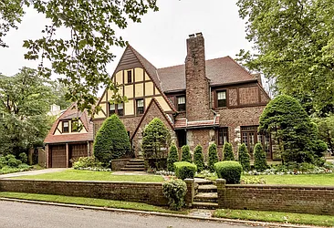 20 Norden Road in Forest Hills