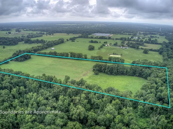 252 County Road 2431, Como, TX 75431