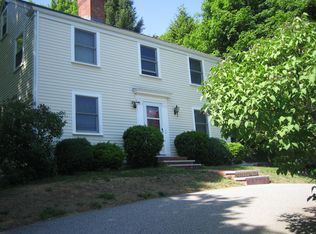 70 Woburn St, Lexington, MA 02420