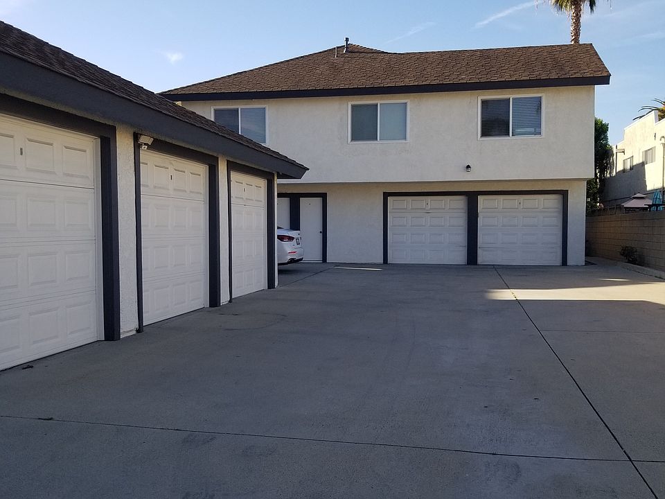 Parking: 1-car garage and 1 parking space