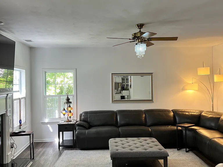 812 Bryson Arch — Photo 8