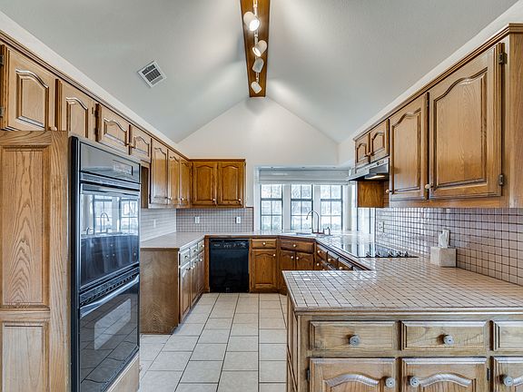 5th image of 4301 Lottie Ln