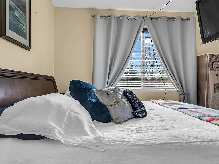 139 Brighton St #12C — Photo 6