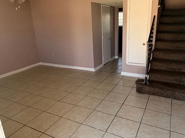 6222 Arts St, New Orleans, LA 70122