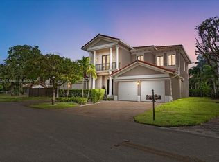 18835 SW 76th Ct, Cutler Bay, FL 33157