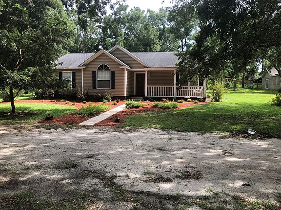 2nd image of 80 Carolina Ct
