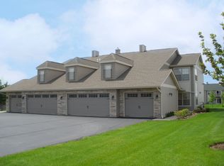 977 Arvle Cir #1, Sycamore, IL 60178