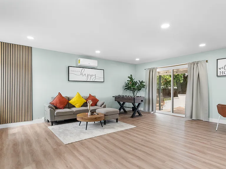 820 S Velare St — Photo 11