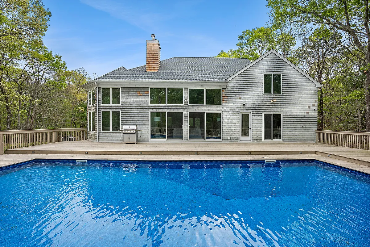 Building Photo - 23 Laurel Hill Ln