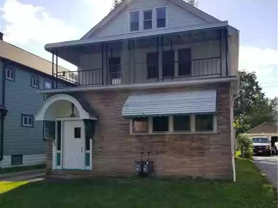 1st image of 138 Chamberlin Dr #2