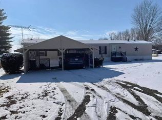 17783 Featherstone Rd, Constantine, MI 49042