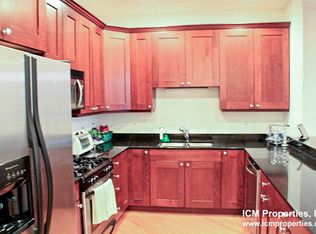 3356 N Sheffield Ave #4, Chicago, IL 60657