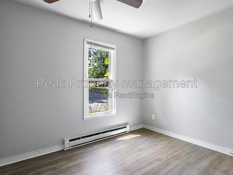 3801 Grizzard Dr — Photo 10