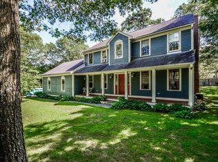 24 Farnham Dr, Plymouth, MA 02360