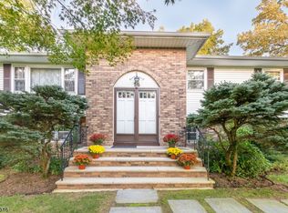 14 Douglas Dr, Towaco, NJ 07082