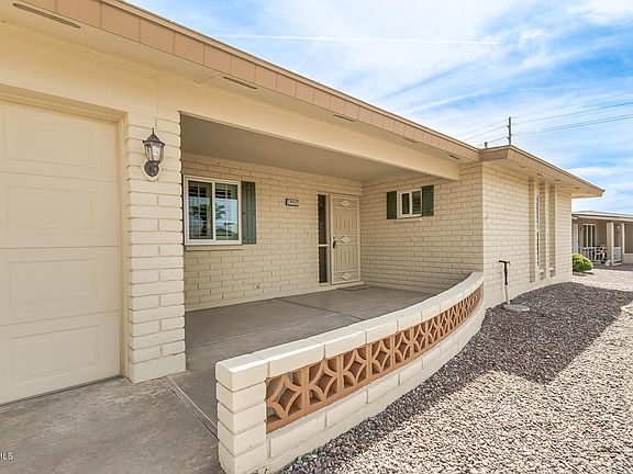 2nd image of 4027 E Clovis Cir
