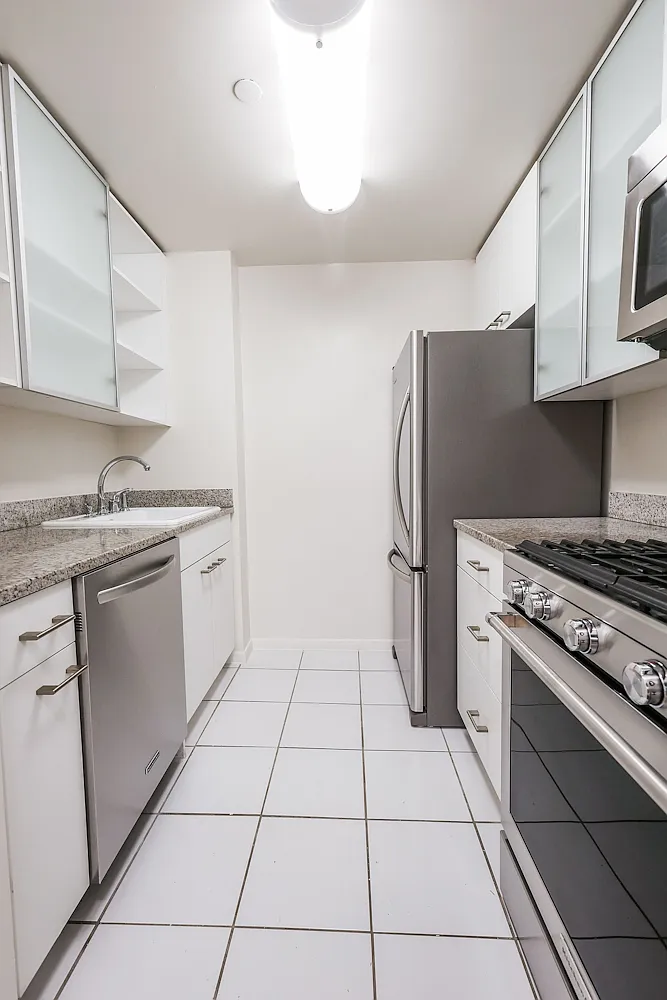 180 West 20th Street — Photo 4