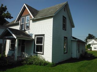 105 4th Ave, Keystone, IA 52249