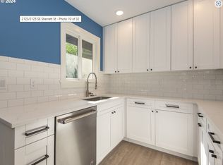 2125 SE Sherrett St, Portland, OR