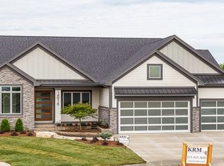 14918 Coyote Ridge Cir, Urbandale, IA 50323