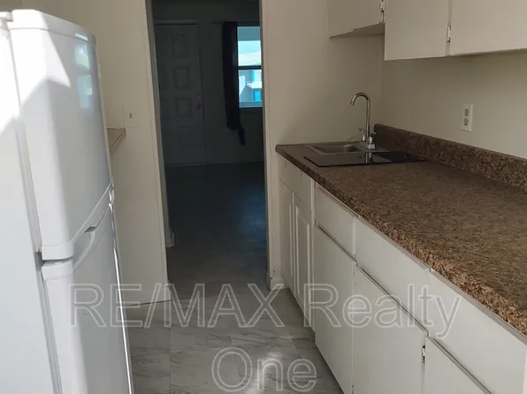 74 S Washington St #5, Beverly Hills, FL 34465