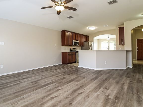 4th image of 2117 Scott Creek Dr