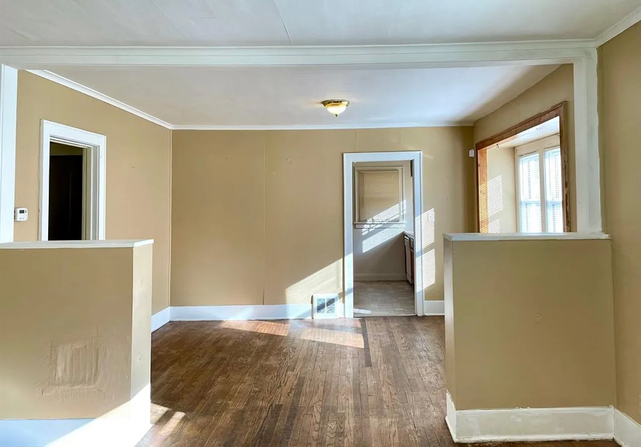 2 bed, 1296 sqft, $950 — Photo 2