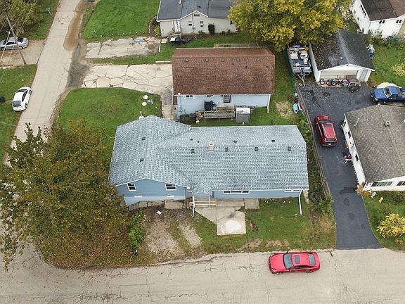 3rd image of 42279 N Elm St