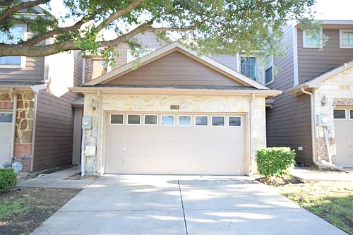 2276 Fletcher Trl Photo 1