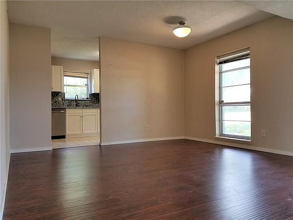 2nd image of 3202 High Plateau Dr