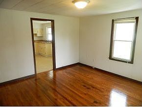 3rd image of 13561 King Mill Pike