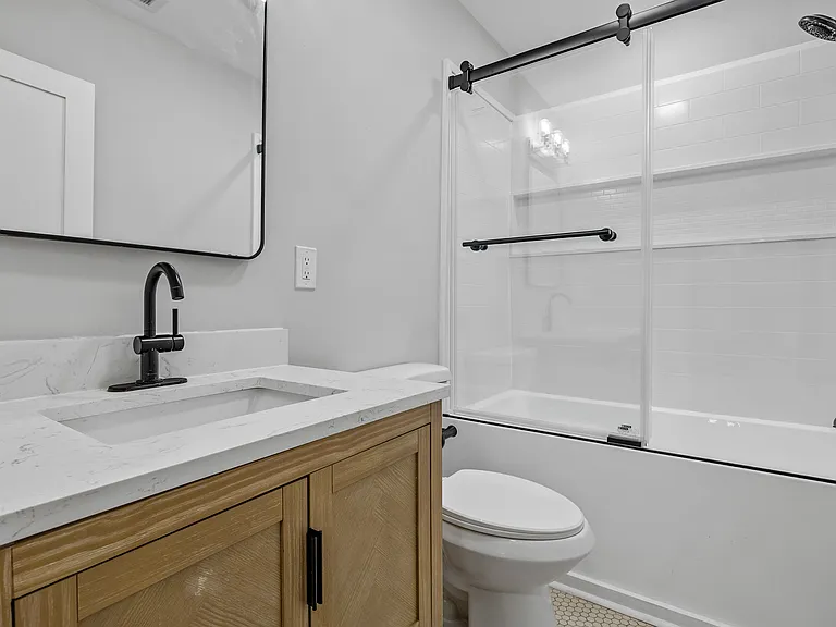 8 Amherst Ave #A — Photo 16