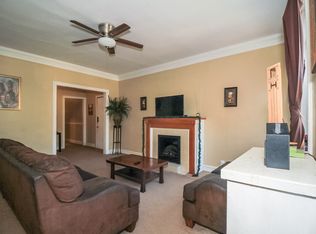 7004 S Paxton Ave #2, Chicago, IL 60649