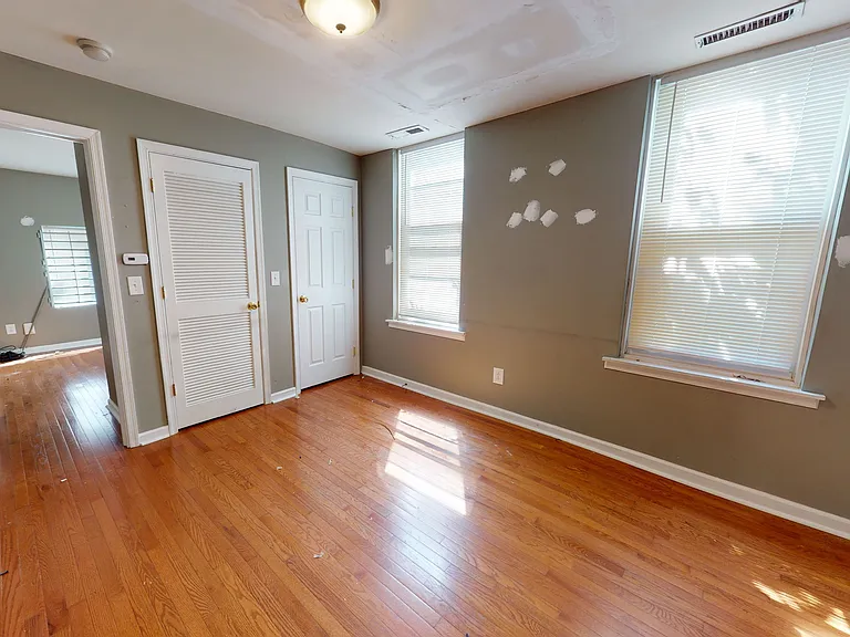 1812 W Berks St #2 — Photo 2