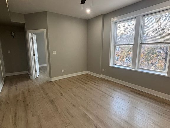 5th image of 3848 W Hirsch St #11474354