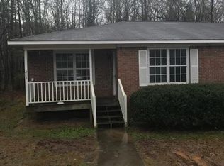 205 Doves Ln, Griffin, GA 30223