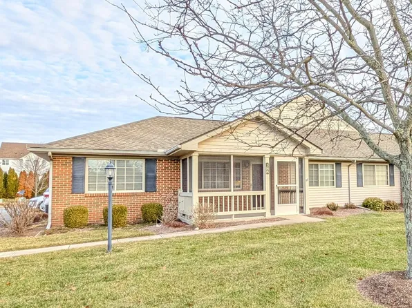 388 Virginia Ct, Pataskala, OH 43062