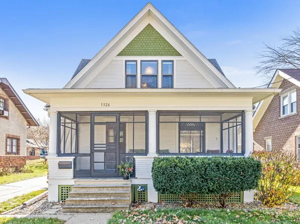 1326 Bush St, Red Wing, MN 55066