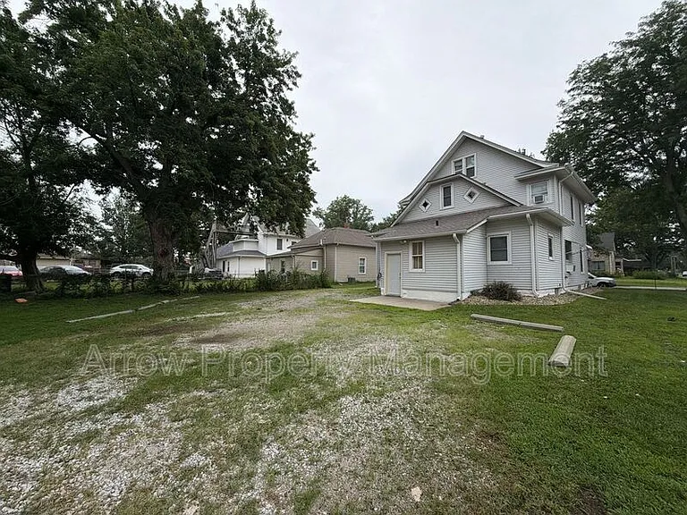4602 Saint Paul Ave #2 — Photo 9