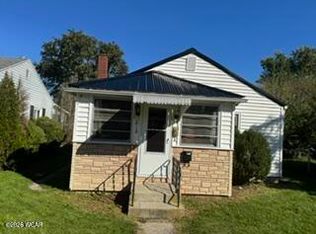 218 Middle St, Van Wert, OH 45891