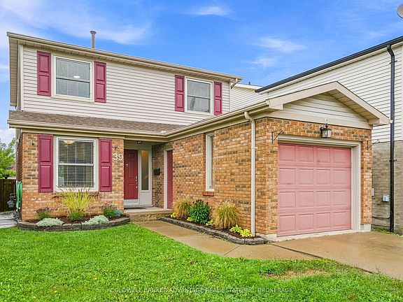 2nd image of 39 Dundee Dr