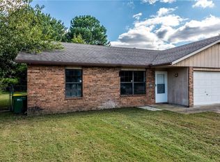 2003 Ashlee Dr #B, Springdale, AR 72764