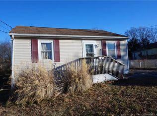 32 Joliet Ct, Groton, CT 06340