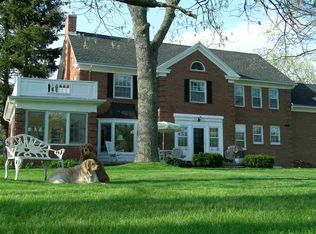 906 4th St, Brodhead, WI 53520