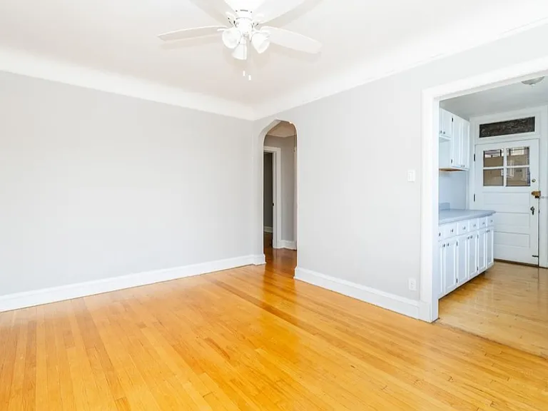 6751 N Artesian Ave #2C — Photo 4