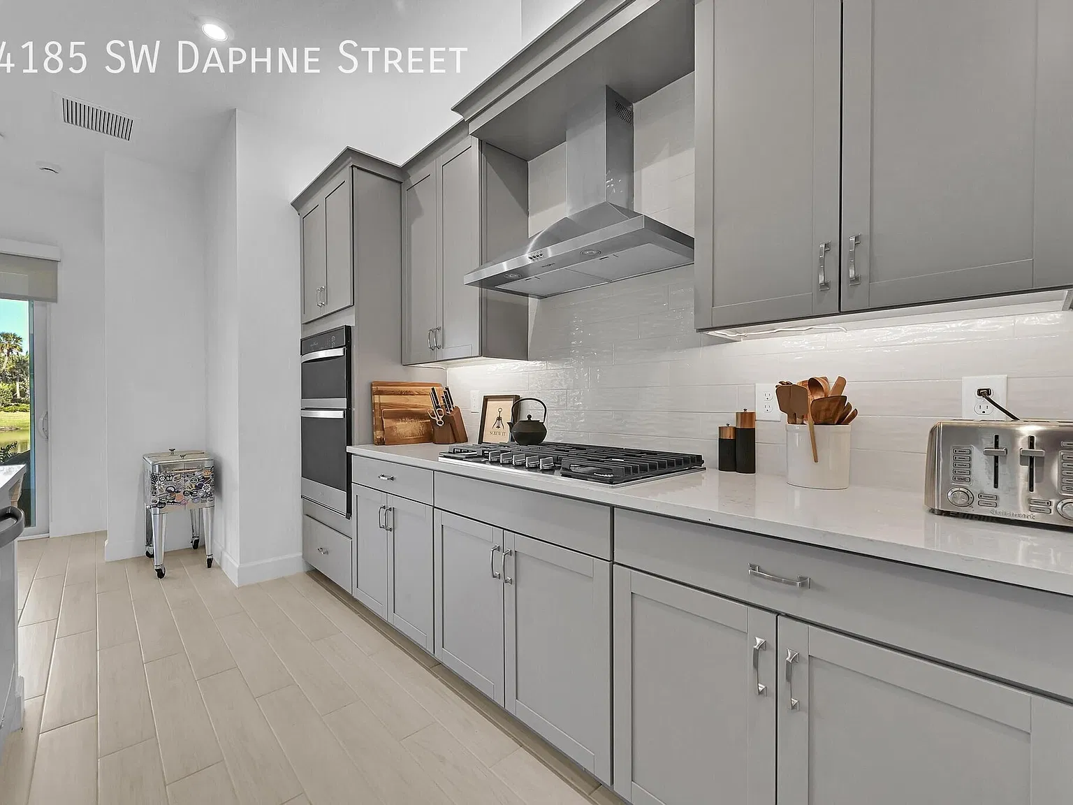 14185 SW Daphne Street Waterfront — Photo 4