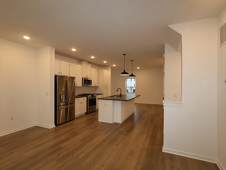 45 Basswood St — Photo 9