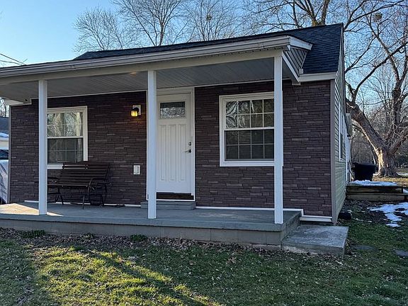 2nd image of 2389 White Oak Rd