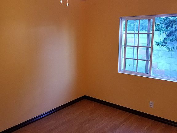 5th image of 14215 Las Vecinas Dr